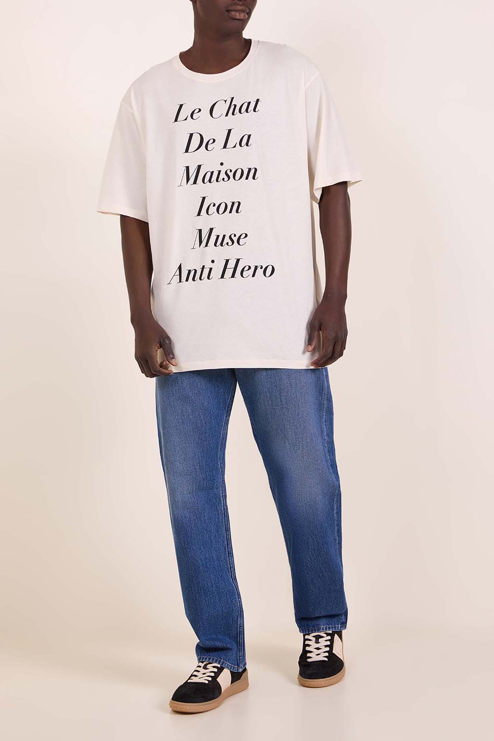 מכנסי ג'ינס בגזרה ישרה